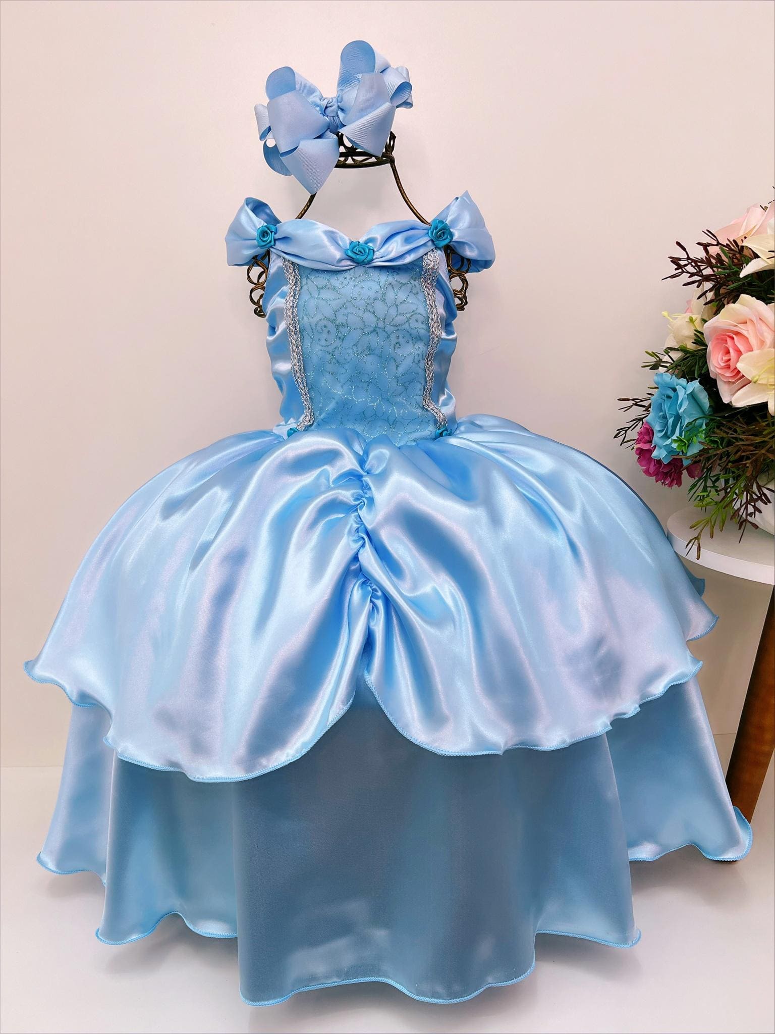 Vestido fantasia luxo princesas cinderela